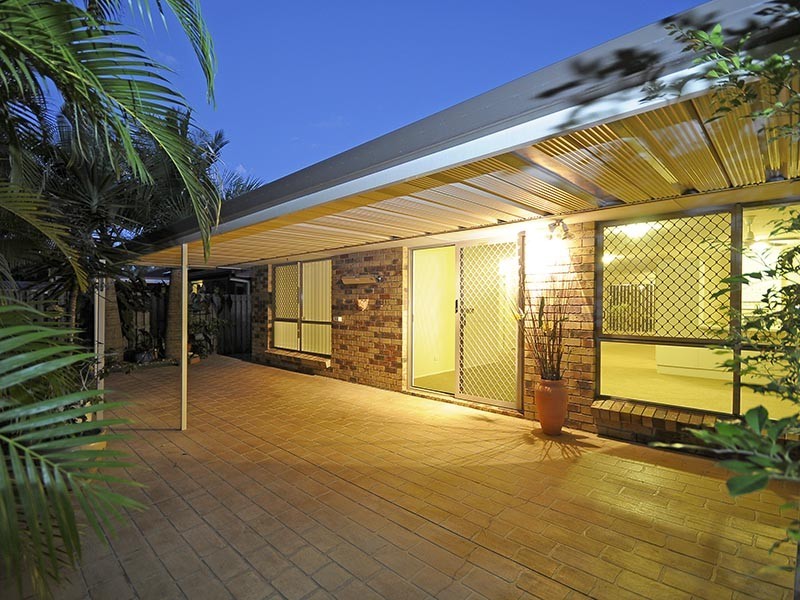 14 ‘Robin Court’ 1-21 Golden Palms Court, Ashmore QLD 4214