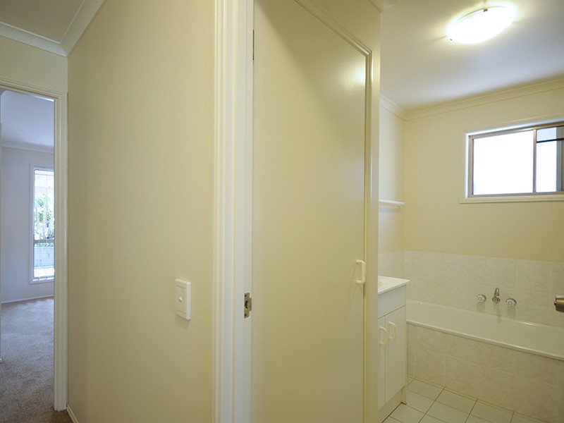 14 ‘Robin Court’ 1-21 Golden Palms Court, Ashmore QLD 4214