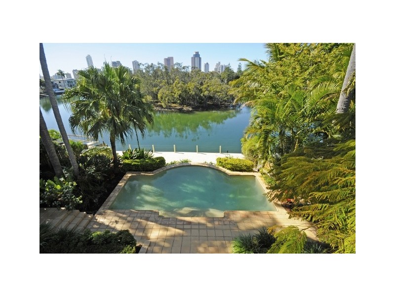 28 Savoy Drive, Broadbeach Waters QLD 4218
