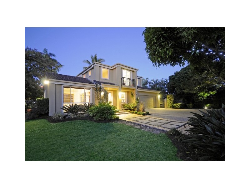 28 Savoy Drive, Broadbeach Waters QLD 4218