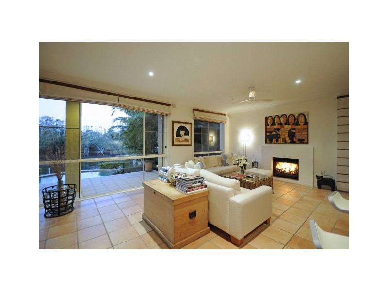 28 Savoy Drive, Broadbeach Waters QLD 4218