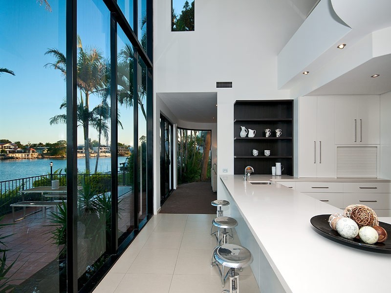 76 Amalfi Drive, Isle Of Capri QLD 4217