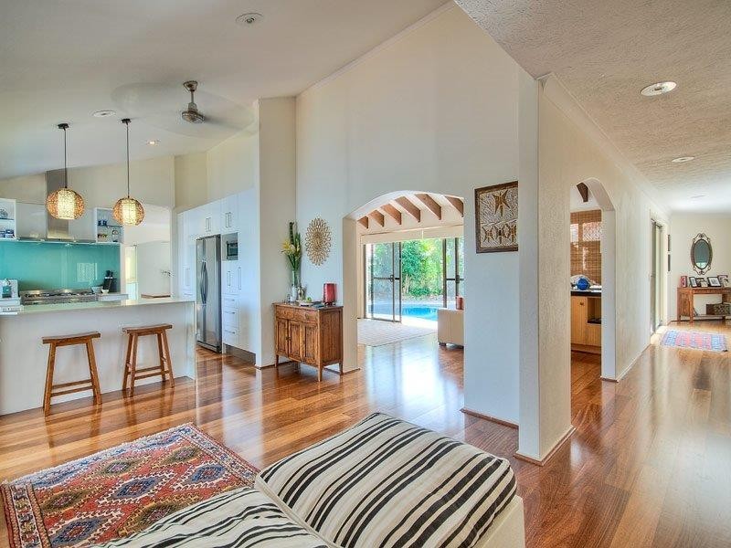 7 Tween Court, Mermaid Waters QLD 4218