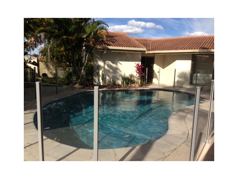 7 Tween Court, Mermaid Waters QLD 4218