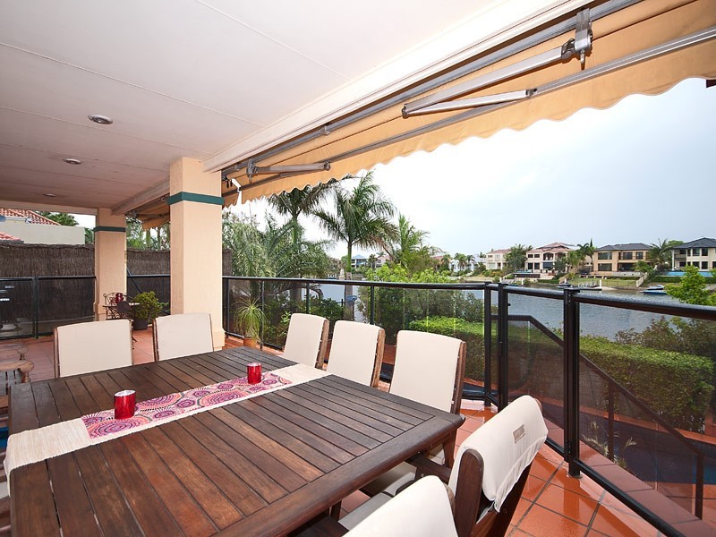 28 Charolais Cres, Benowa Waters QLD 4217