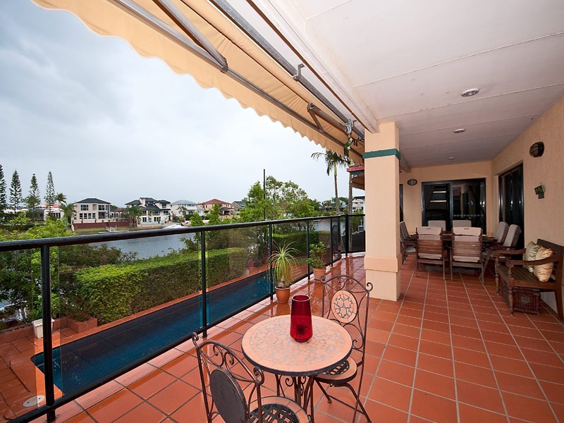 28 Charolais Cres, Benowa Waters QLD 4217