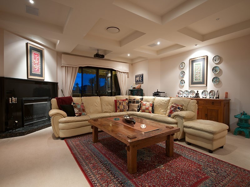 28 Charolais Cres, Benowa Waters QLD 4217