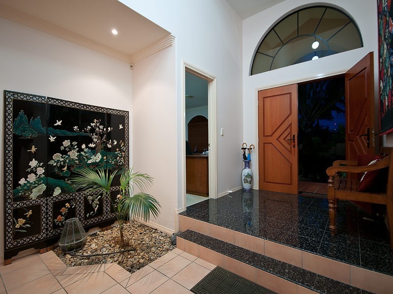 28 Charolais Cres, Benowa Waters QLD 4217