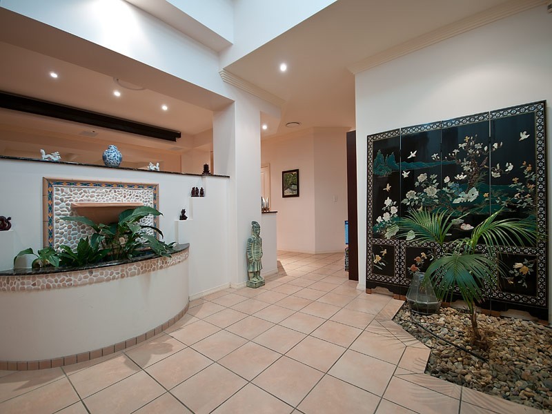 28 Charolais Cres, Benowa Waters QLD 4217