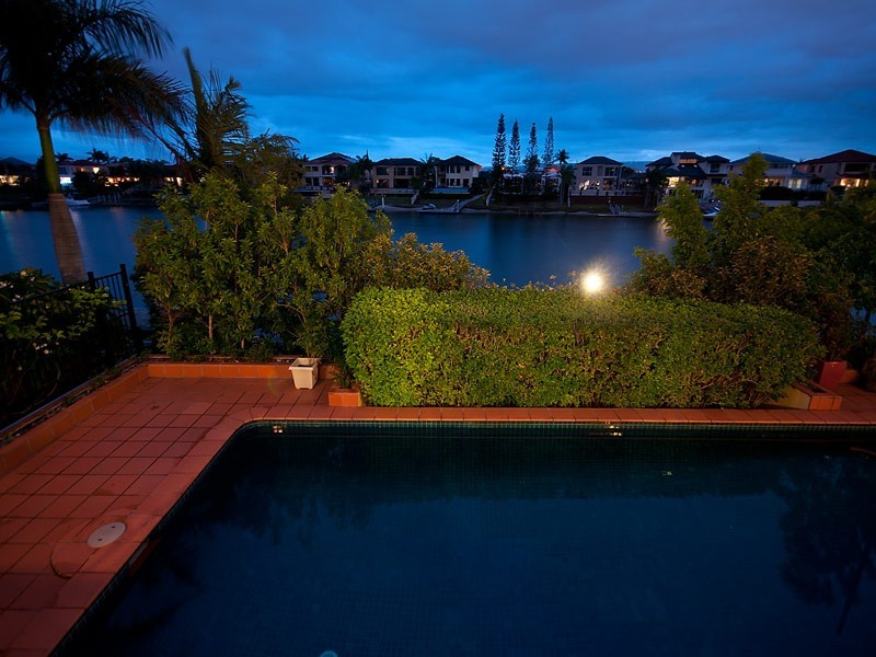 28 Charolais Cres, Benowa Waters QLD 4217