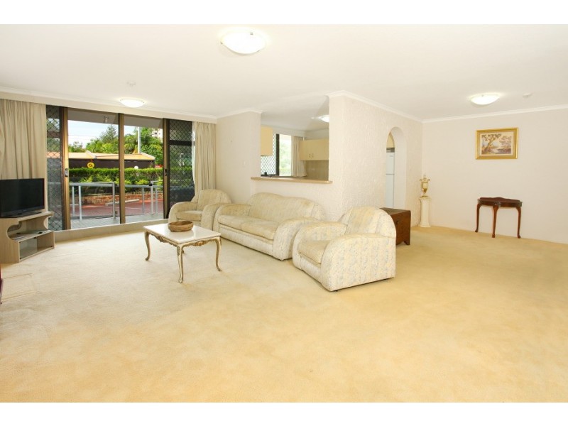 7 ‘Thornton Towers’ 33 Thornton Street, Surfers Paradise QLD 4217