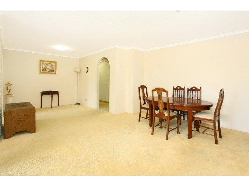 7 ‘Thornton Towers’ 33 Thornton Street, Surfers Paradise QLD 4217