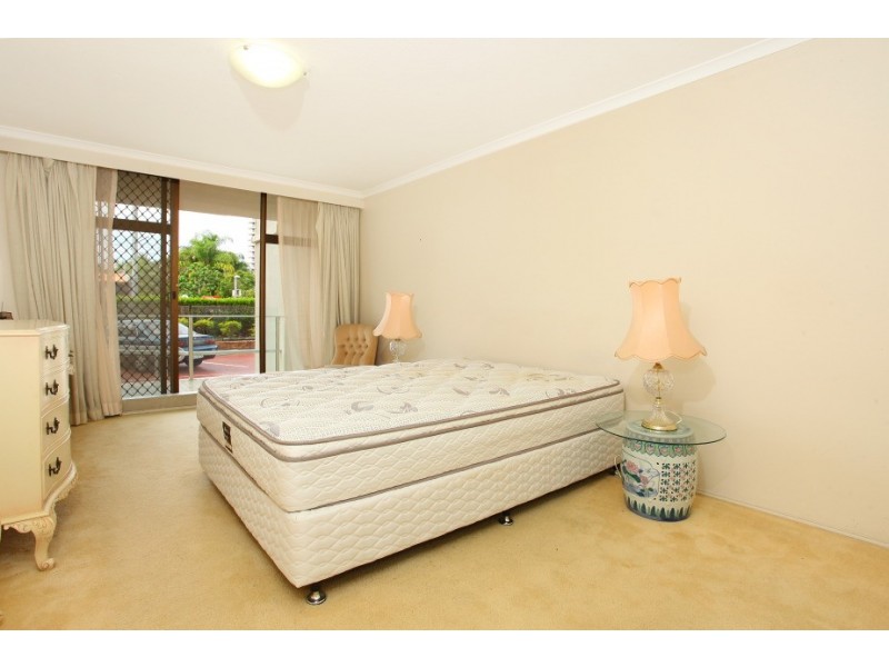7 ‘Thornton Towers’ 33 Thornton Street, Surfers Paradise QLD 4217
