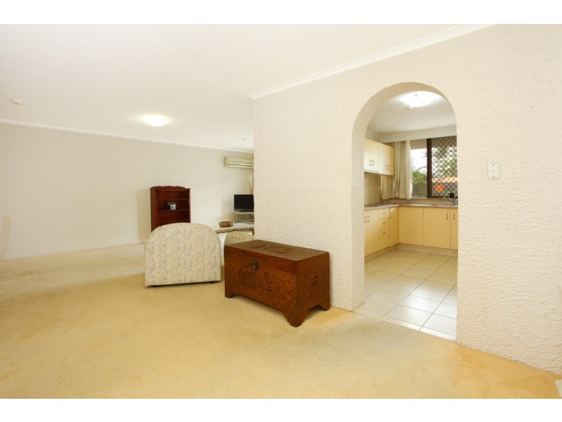 7 ‘Thornton Towers’ 33 Thornton Street, Surfers Paradise QLD 4217
