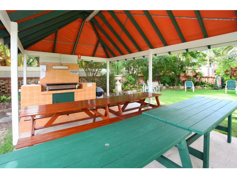7 ‘Thornton Towers’ 33 Thornton Street, Surfers Paradise QLD 4217
