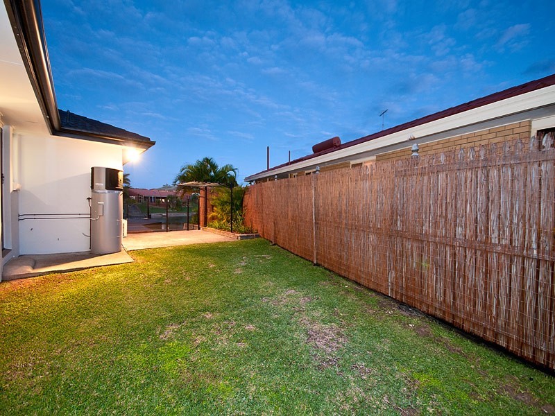 10 Wyuna Street, Broadbeach Waters QLD 4218