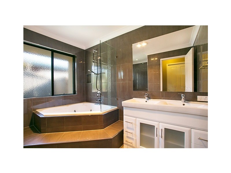 30 Palmerston Drive, Oxenford QLD 4210