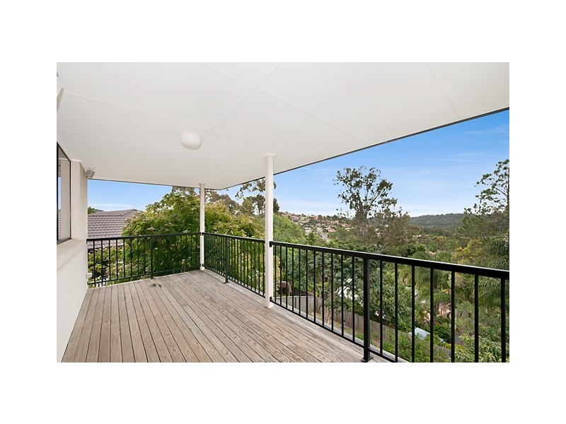 32 Palmerston Dr, Oxenford QLD 4210