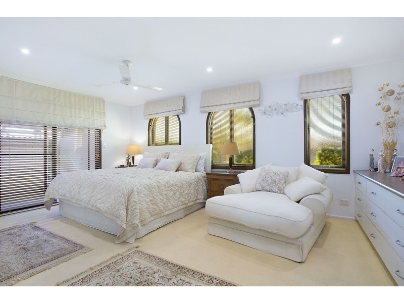 5 Fiesta Avenue, Isle Of Capri QLD 4217