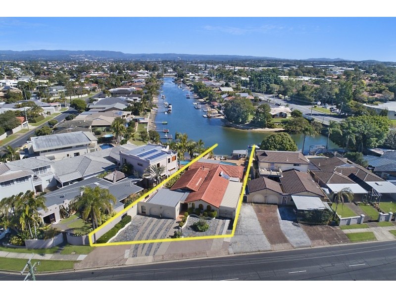 5 Fiesta Avenue, Isle Of Capri QLD 4217
