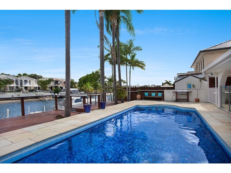 62 Gibraltar Drive, Isle Of Capri QLD 4217