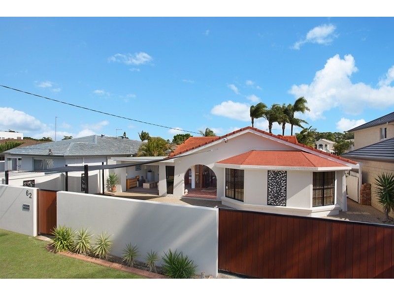 62 Gibraltar Drive, Isle Of Capri QLD 4217