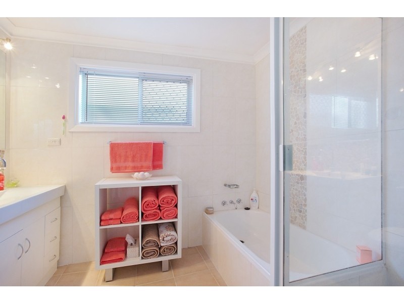 62 Gibraltar Drive, Isle Of Capri QLD 4217