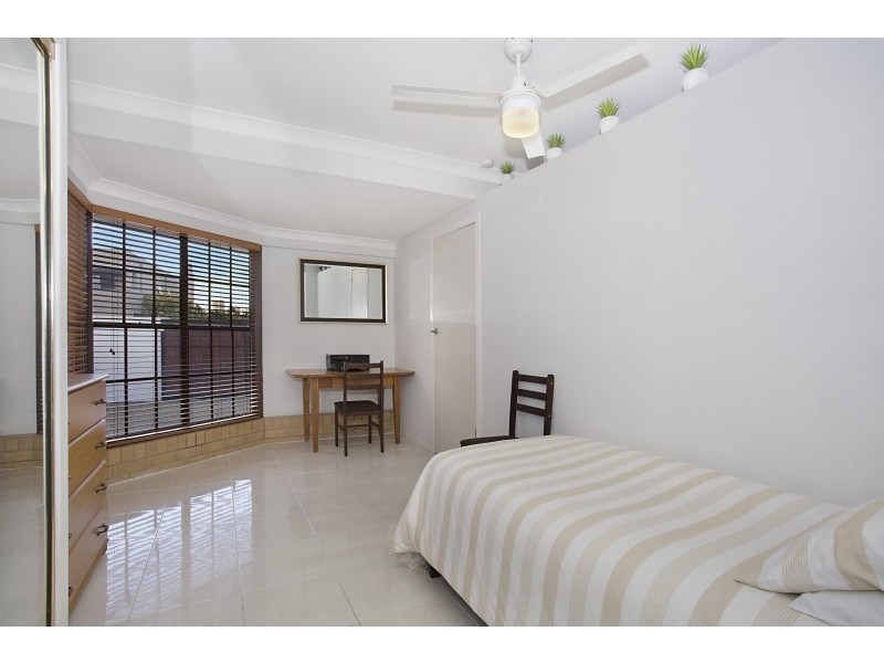 62 Gibraltar Drive, Isle Of Capri QLD 4217