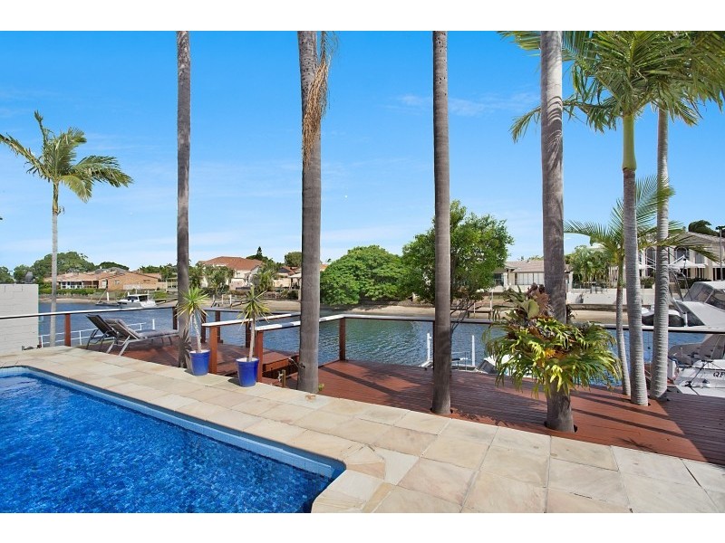 62 Gibraltar Drive, Isle Of Capri QLD 4217
