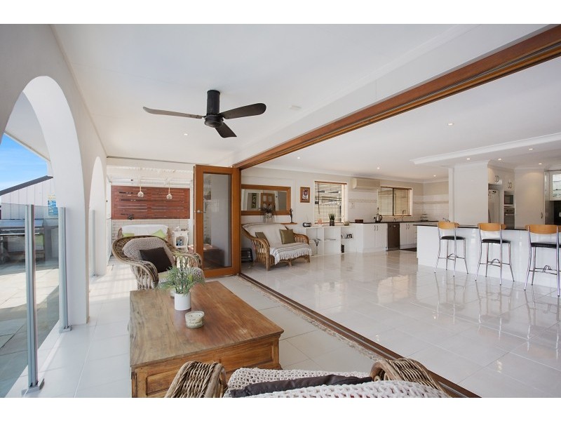 62 Gibraltar Drive, Isle Of Capri QLD 4217