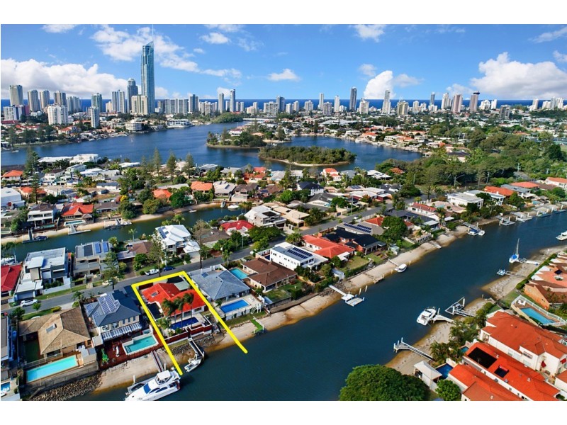 62 Gibraltar Drive, Isle Of Capri QLD 4217