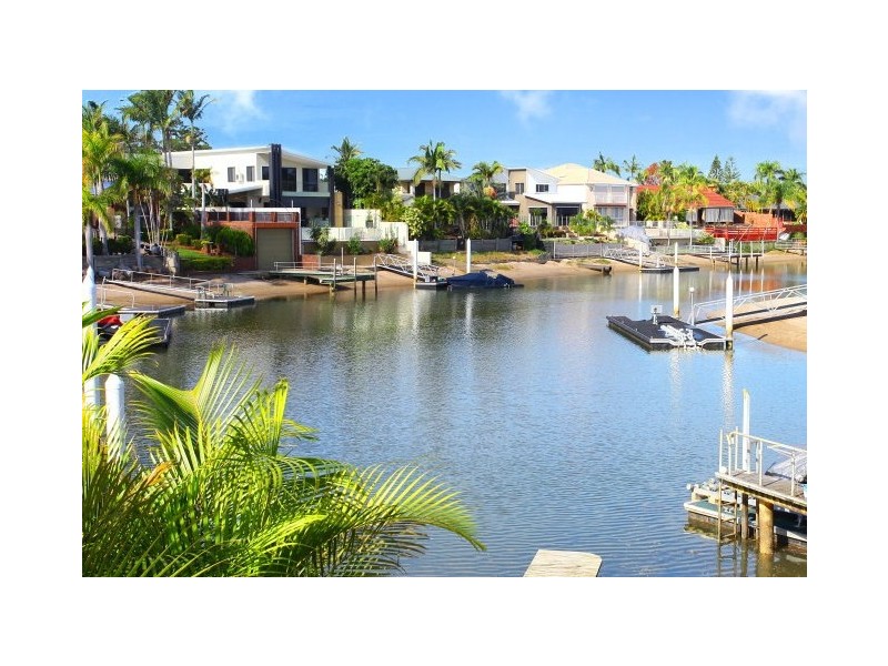 5 Tyrone Avenue, Sorrento QLD 4217