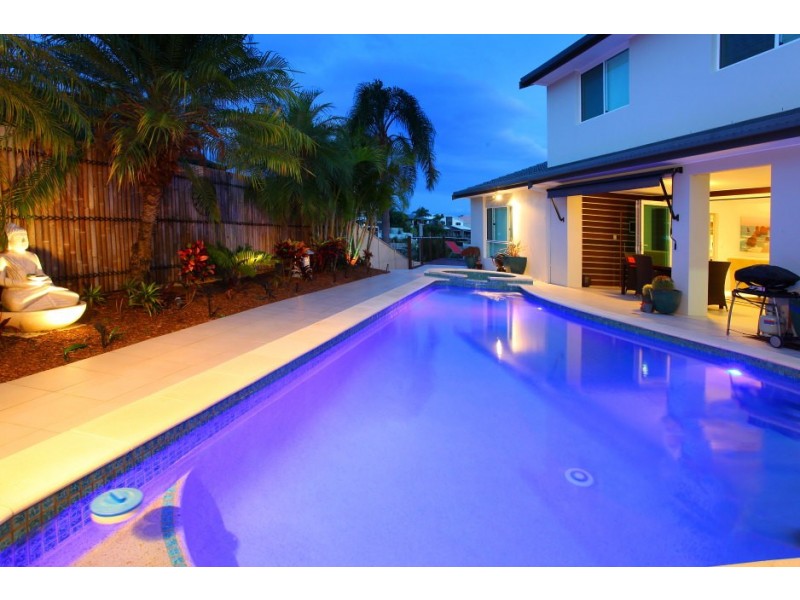 5 Tyrone Avenue, Sorrento QLD 4217