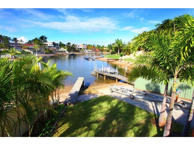 5 Tyrone Avenue, Sorrento QLD 4217