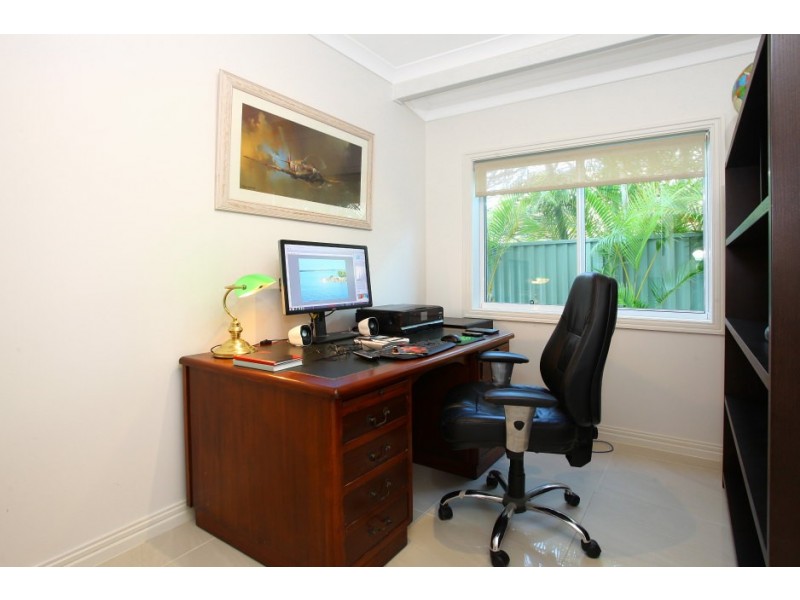 5 Tyrone Avenue, Sorrento QLD 4217