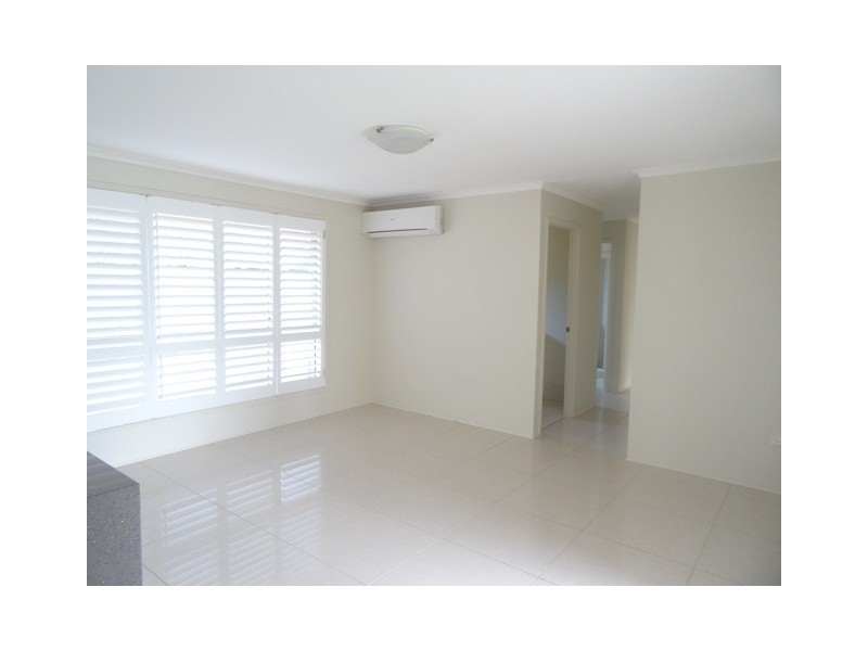 4 Bimini Crt, Clear Island Waters QLD 4226