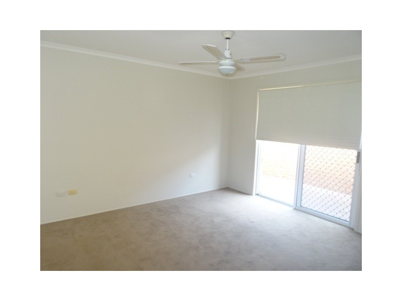 4 Bimini Crt, Clear Island Waters QLD 4226