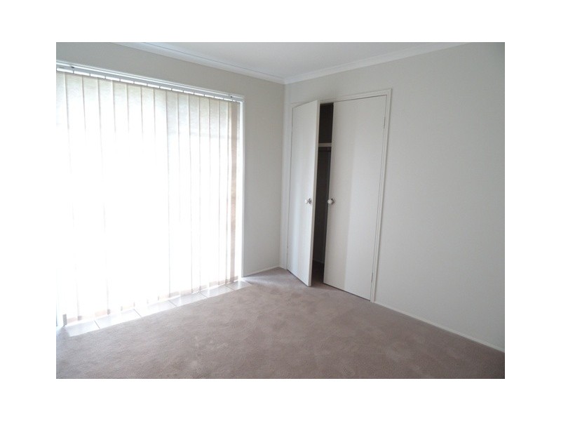 4 Bimini Crt, Clear Island Waters QLD 4226