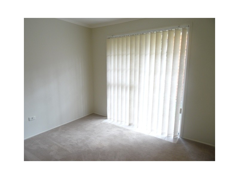 4 Bimini Crt, Clear Island Waters QLD 4226