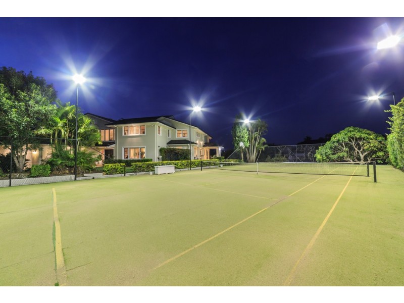 64-66 Charolais Crescent, Benowa Waters QLD 4217