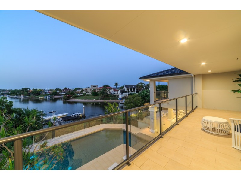 64-66 Charolais Crescent, Benowa Waters QLD 4217