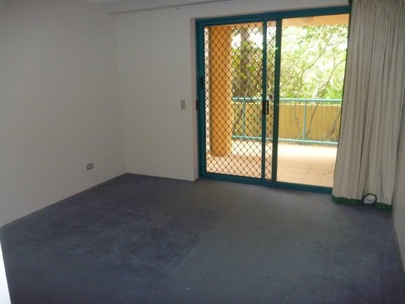 1/4-6 Queensland Ave, Broadbeach QLD 4218