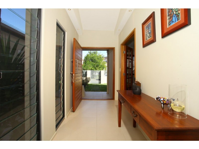 15 ‘Inner Circle’ 145 Palm Meadows Drive, Carrara QLD 4211