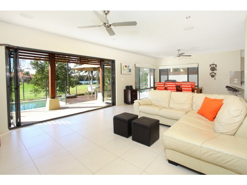 15 ‘Inner Circle’ 145 Palm Meadows Drive, Carrara QLD 4211