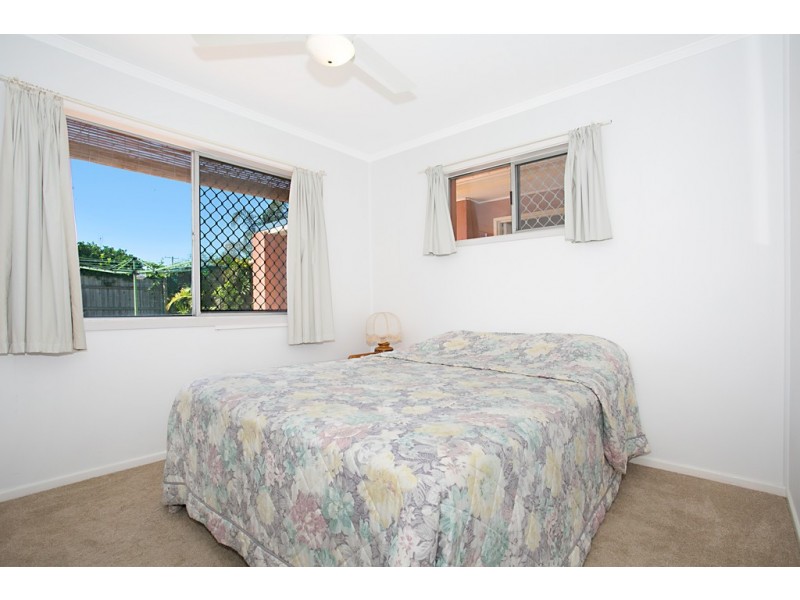 27 Lesley Avenue, Miami QLD 4220