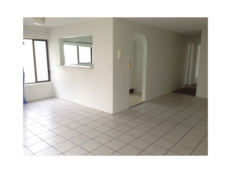 6/28 Old Burleigh Road ‘Mykonos’, Surfers Paradise QLD 4217