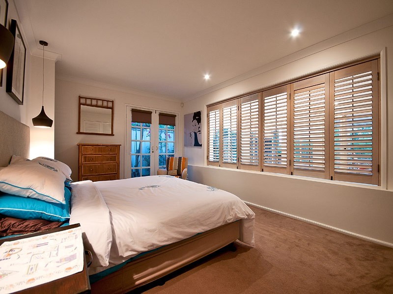 127 Campbell Street, Sorrento QLD 4217