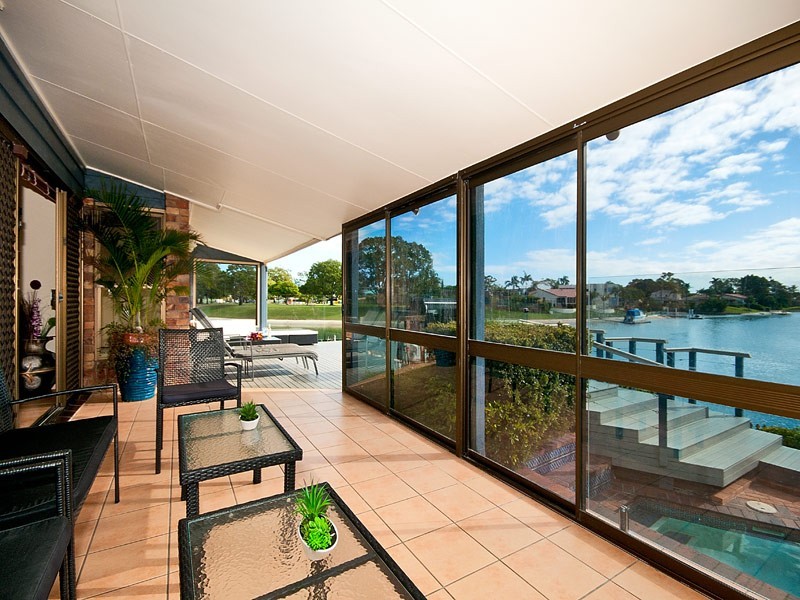 26 Cocos Crescent, Broadbeach Waters QLD 4218