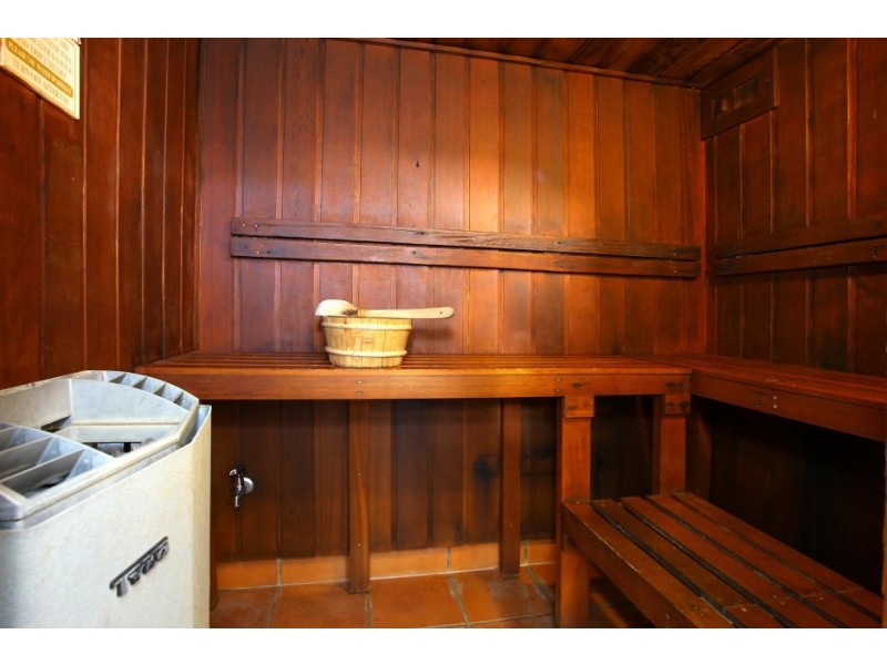 308/9-21 Beach Parade, Surfers Paradise QLD 4217