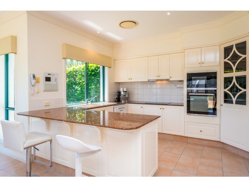 8 Sir Bruce Small Boulevard, Benowa Waters QLD 4217